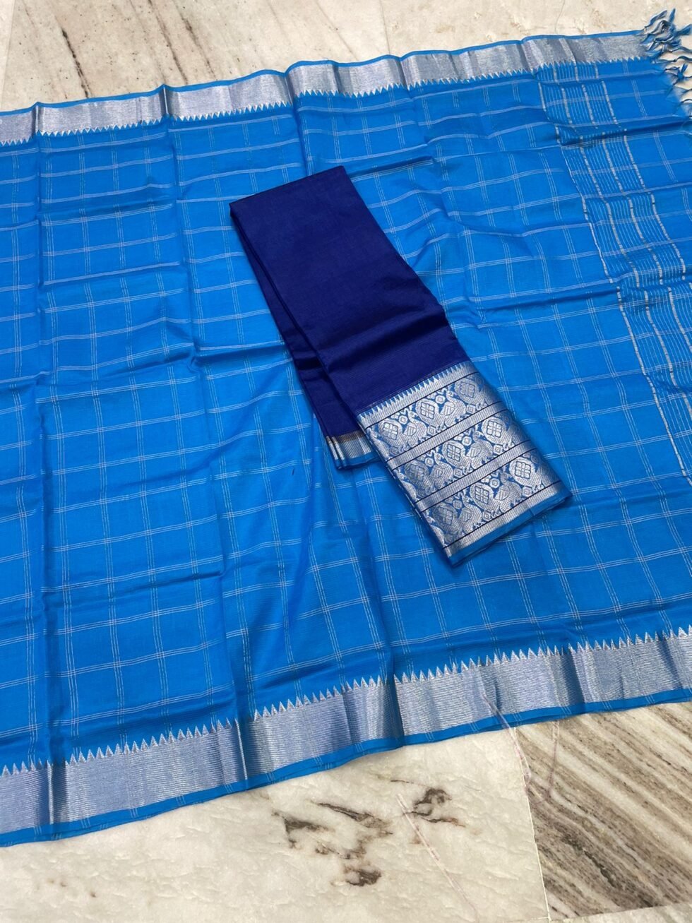 Mangalagiri Big kanchi border pure pattu lehengas